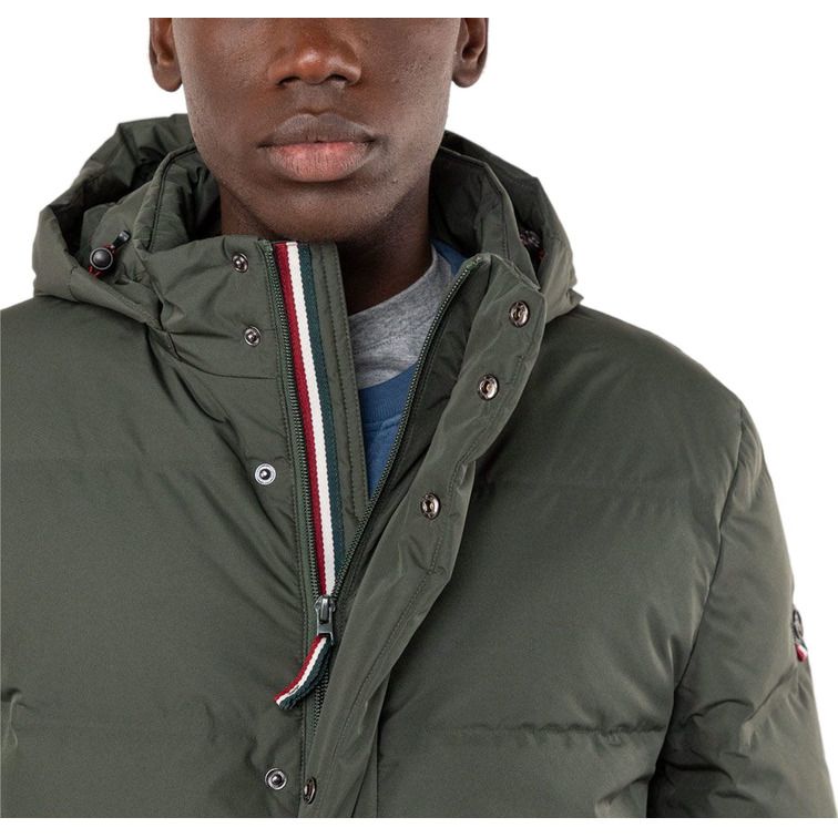 homme manteau largo plumas verde u